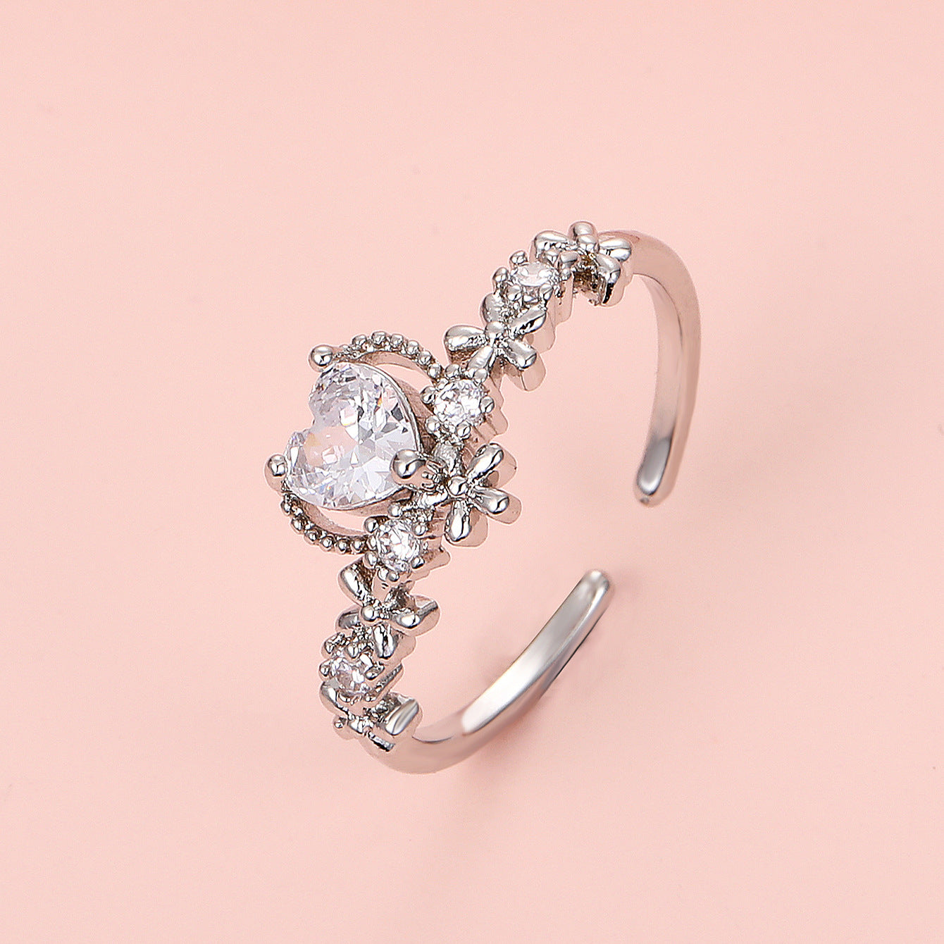 Seoul Retro Diamond Love Flower Ring