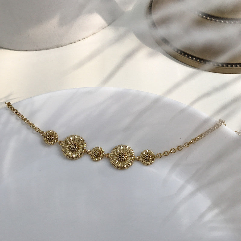S925 Seoul Daisy Bracelet