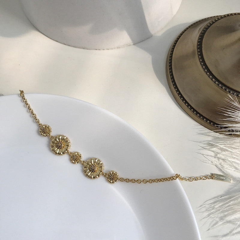 S925 Seoul Daisy Bracelet